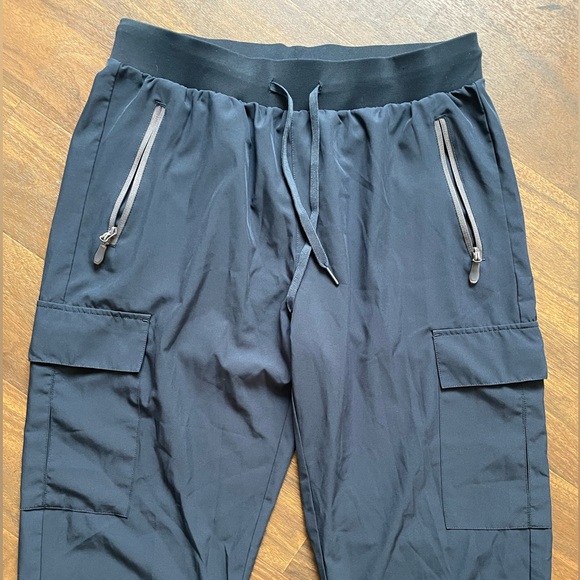Men's Navy Cargo Pants - Picture 2 of 9